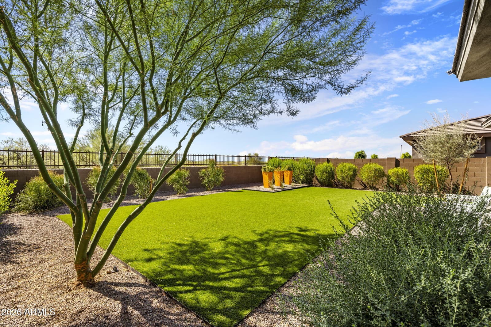 21025 N 61ST Street, Phoenix, AZ 85054 — photo 24 of 31