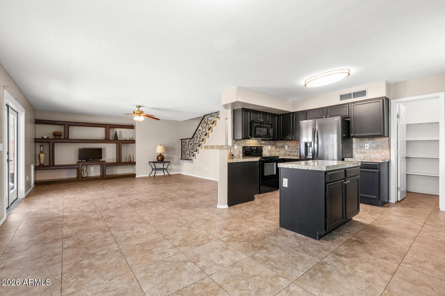 20826 N 10TH Street, Phoenix, AZ 85024 — photo 10 of 35