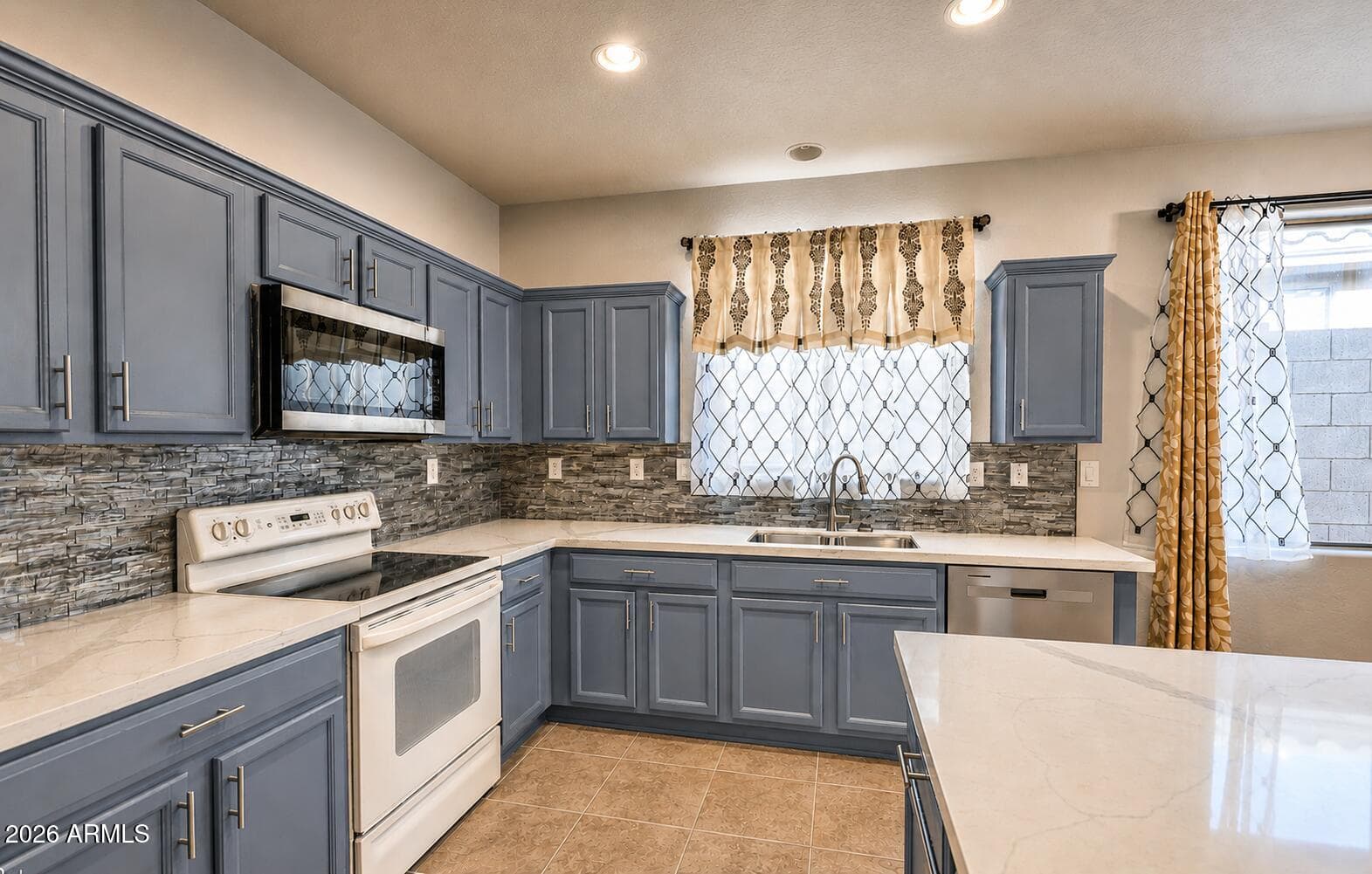 40735 N TRAILHEAD Way, Anthem, AZ 85086 — photo 1 of 35