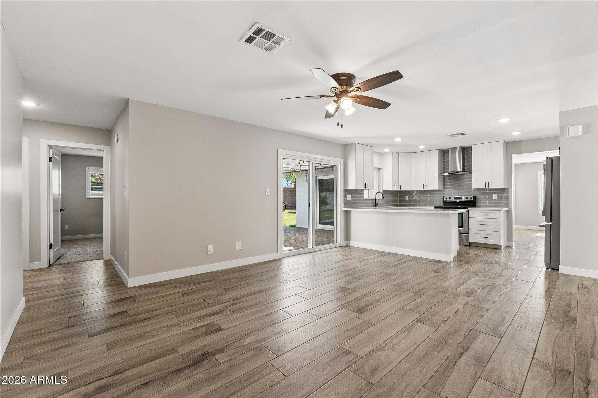 1905 E PEGASUS Drive, Tempe, AZ 85283 — photo 7 of 23