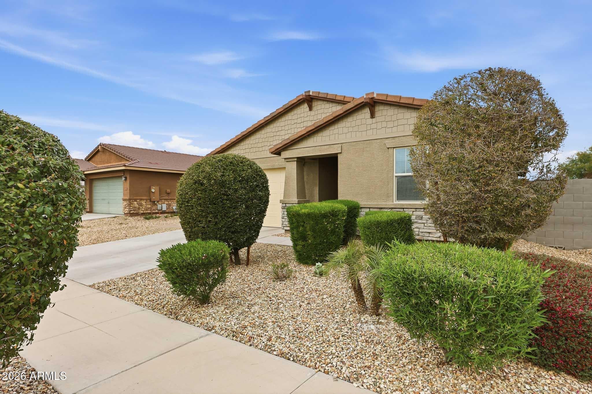 18820 W SHANGRI LA Road, Surprise, AZ 85388 — photo 4 of 36