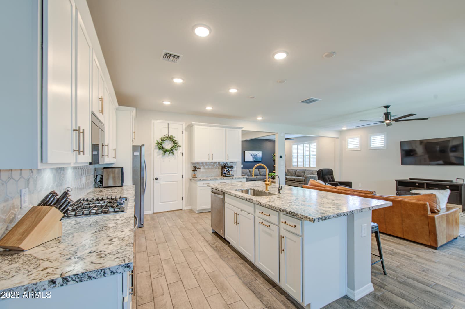 4417 W CHARLIE Drive, San Tan Valley, AZ 85144 — photo 11 of 47