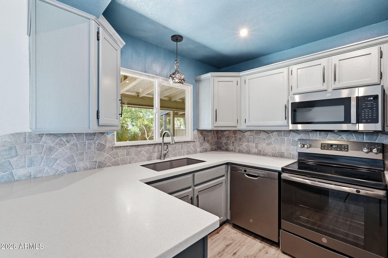 7314 S OAK Street, Tempe, AZ 85283 — photo 9 of 26