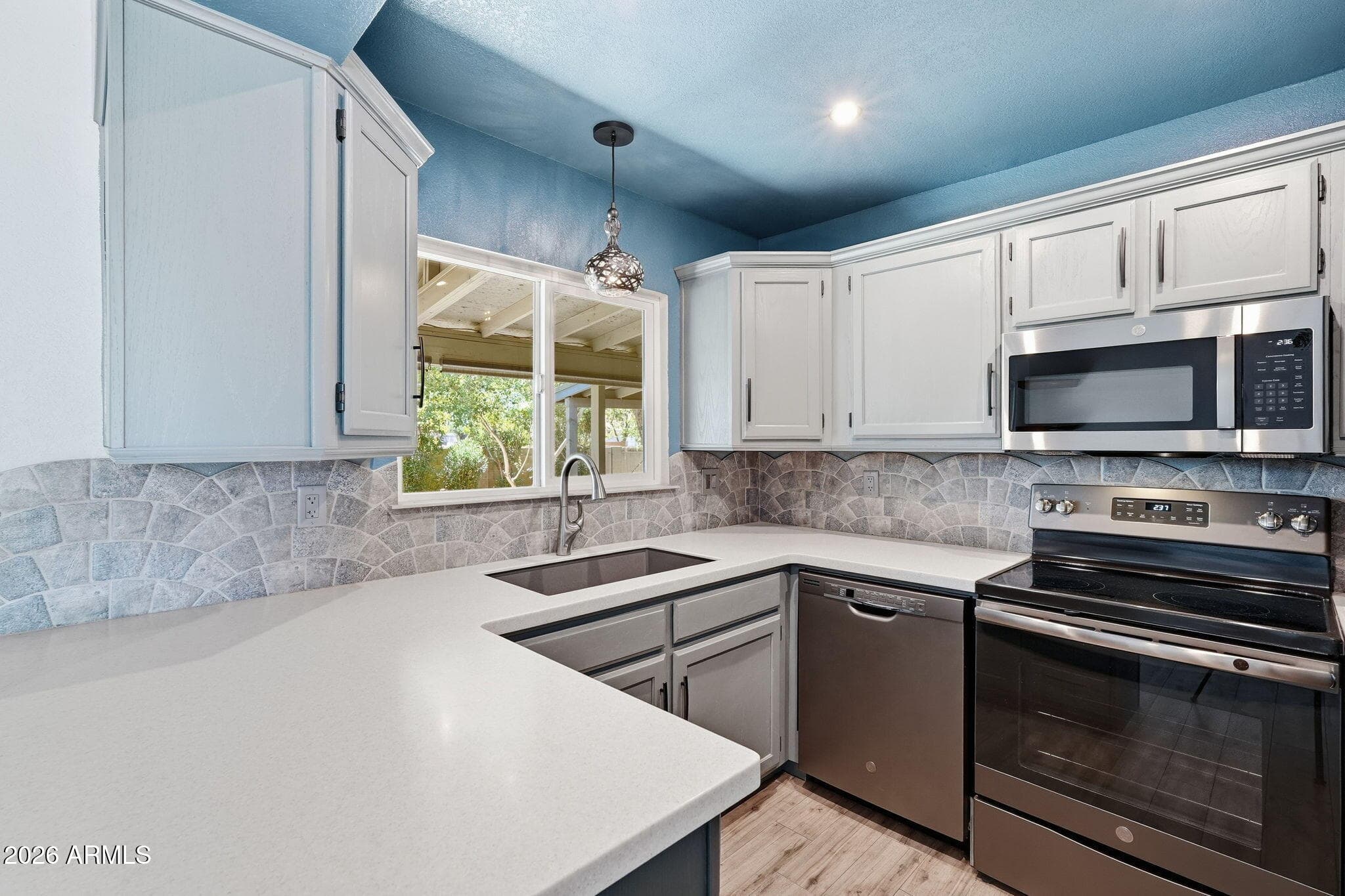 7314 S OAK Street, Tempe, AZ 85283 — photo 9 of 26