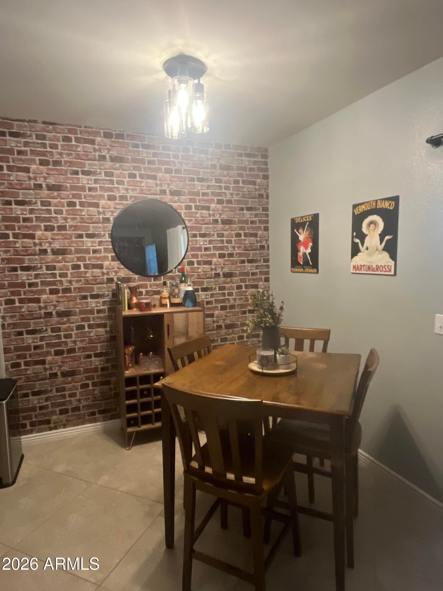 803 E COCHISE Drive, Phoenix, AZ 85020 — photo 4 of 12