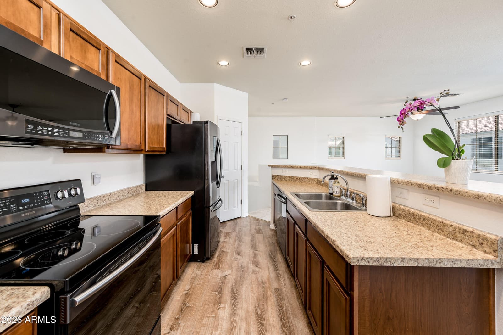 7445 S 30TH Terrace, Phoenix, AZ 85042 — photo 19 of 51