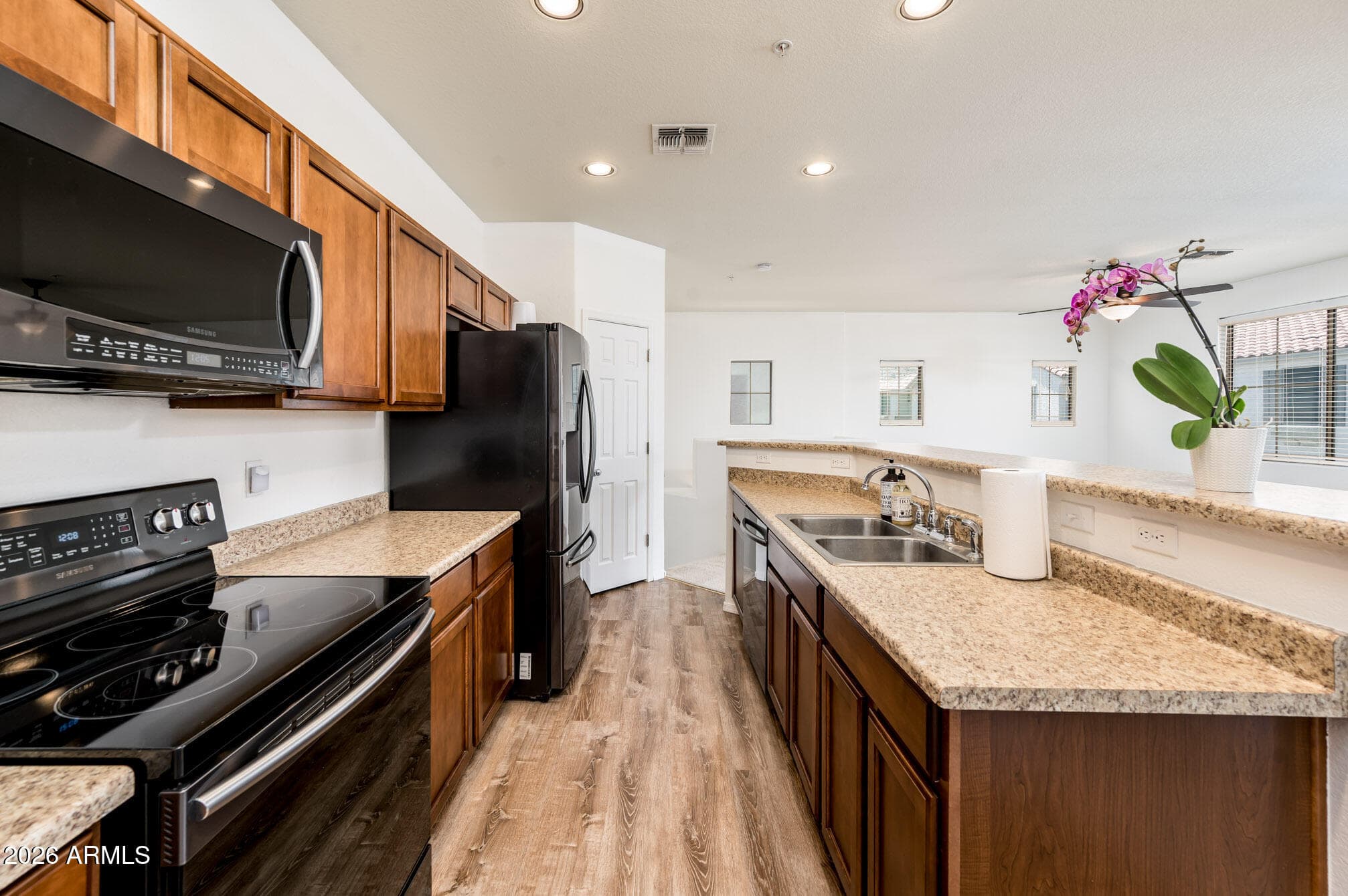 7445 S 30TH Terrace, Phoenix, AZ 85042 — photo 19 of 51