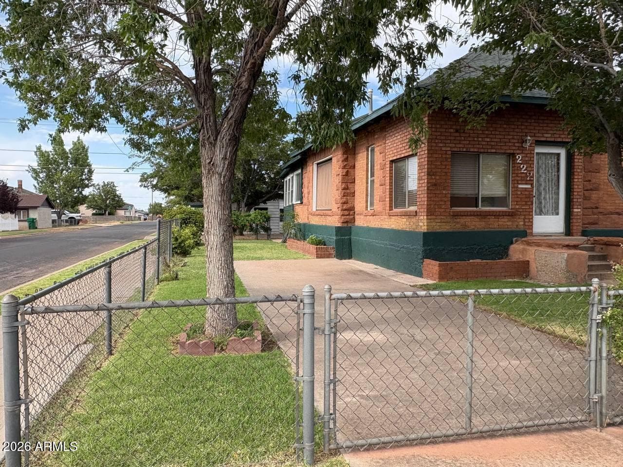 222 W FOURTH Street, Winslow, AZ 86047 — photo 3 of 30