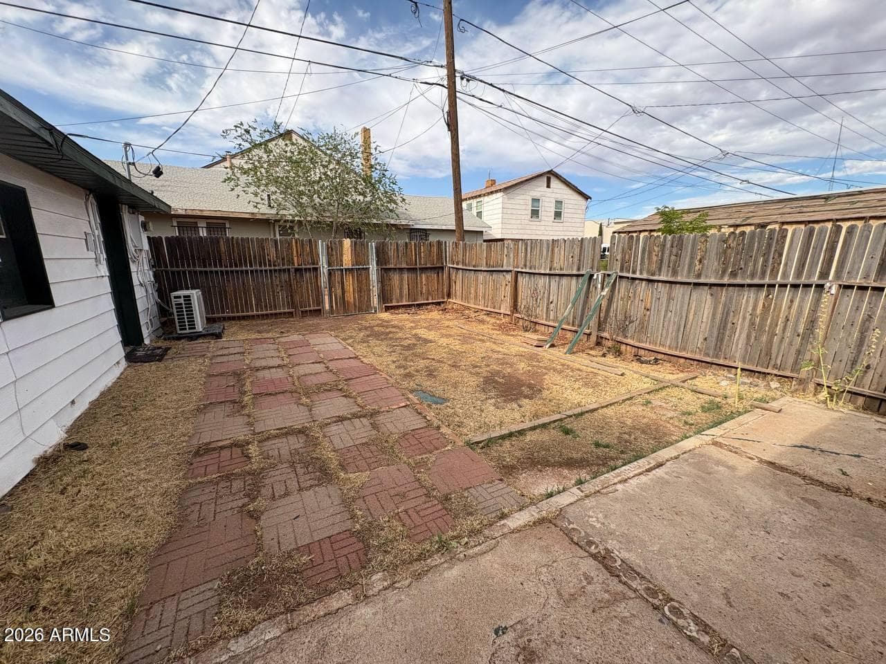 222 W FOURTH Street, Winslow, AZ 86047 — photo 14 of 30