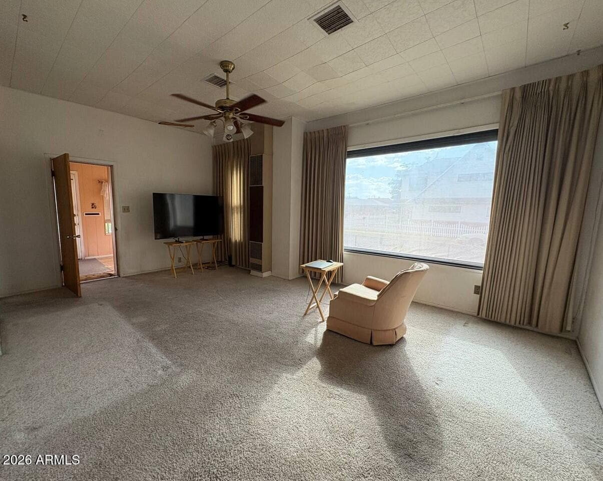 222 W FOURTH Street, Winslow, AZ 86047 — photo 6 of 30