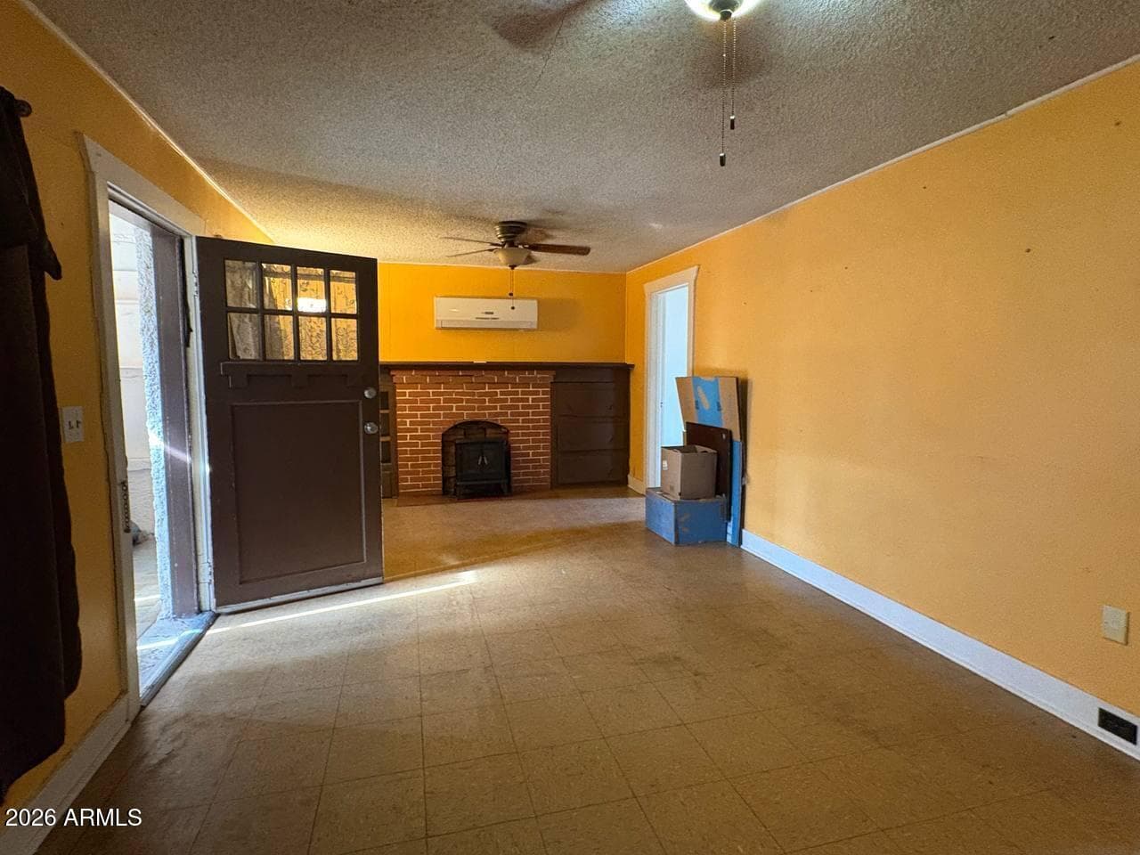 222 W FOURTH Street, Winslow, AZ 86047 — photo 8 of 30