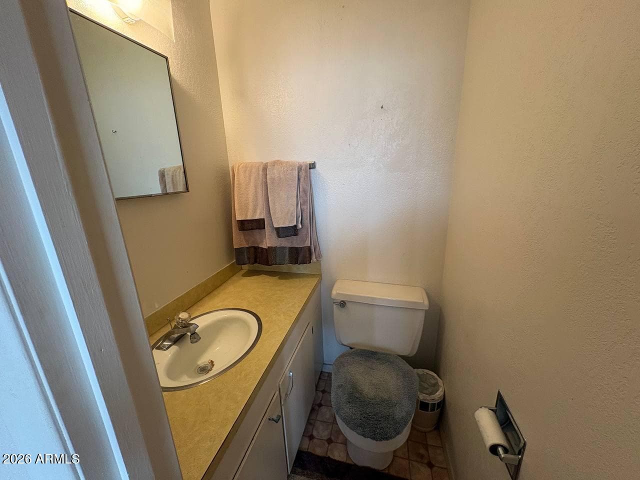 222 W FOURTH Street, Winslow, AZ 86047 — photo 13 of 30