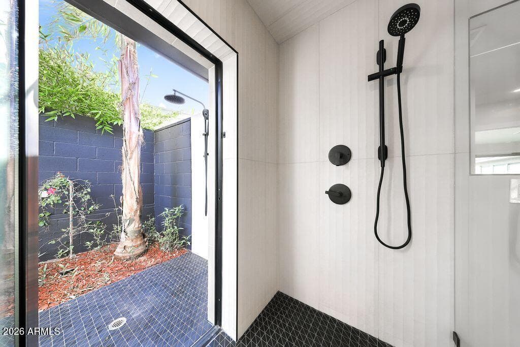 1955 E GREENWAY Road, Phoenix, AZ 85022 — photo 15 of 39