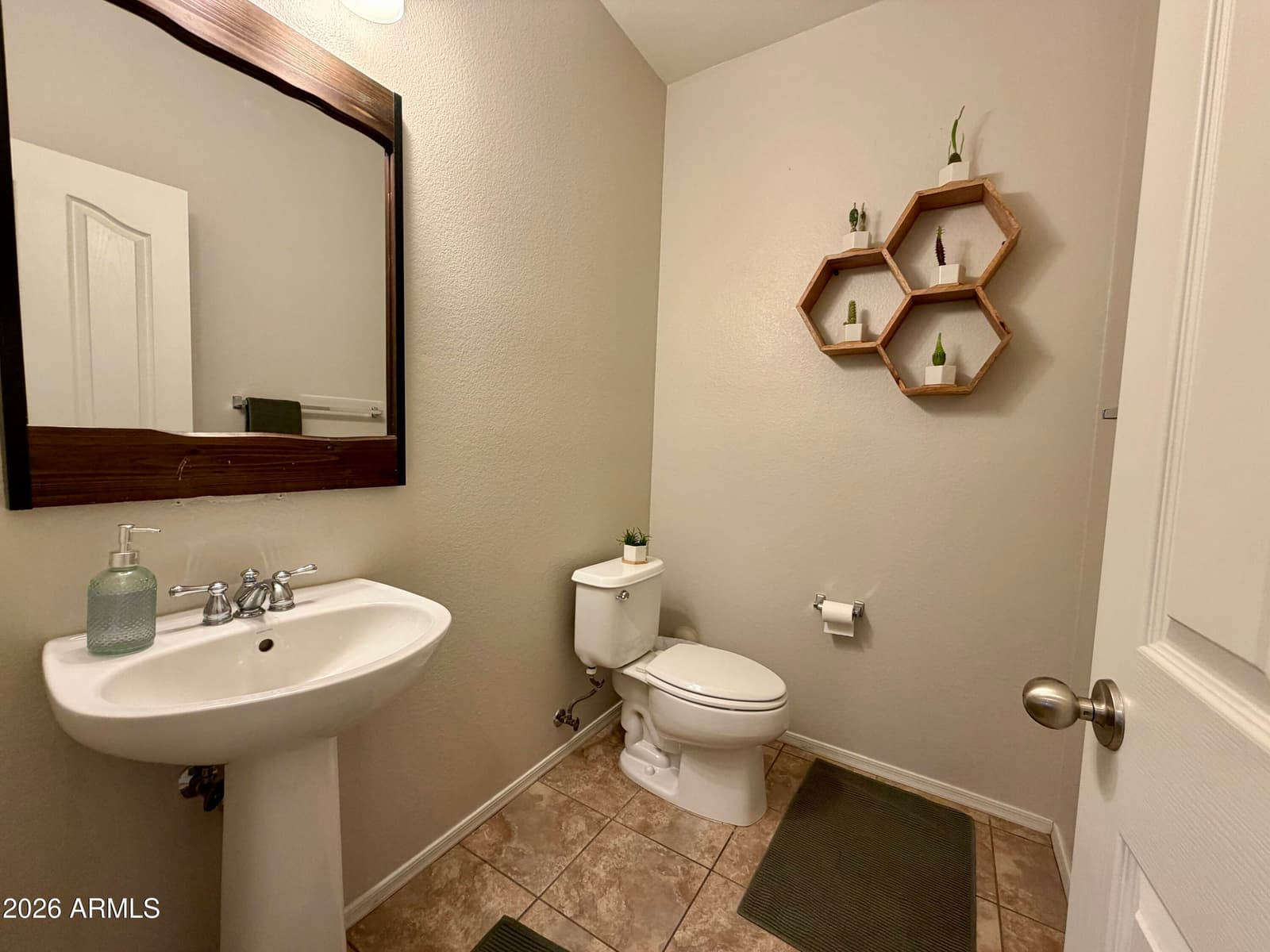 3060 E DUNBAR Drive, Phoenix, AZ 85042 — photo 15 of 44