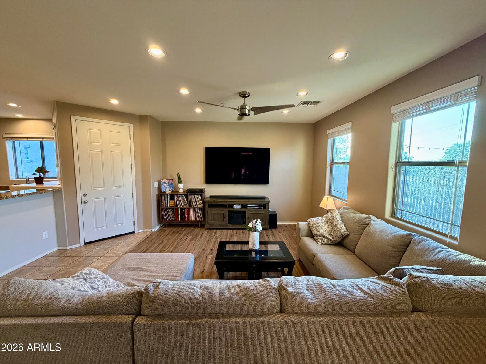 3060 E DUNBAR Drive, Phoenix, AZ 85042 — photo 7 of 44