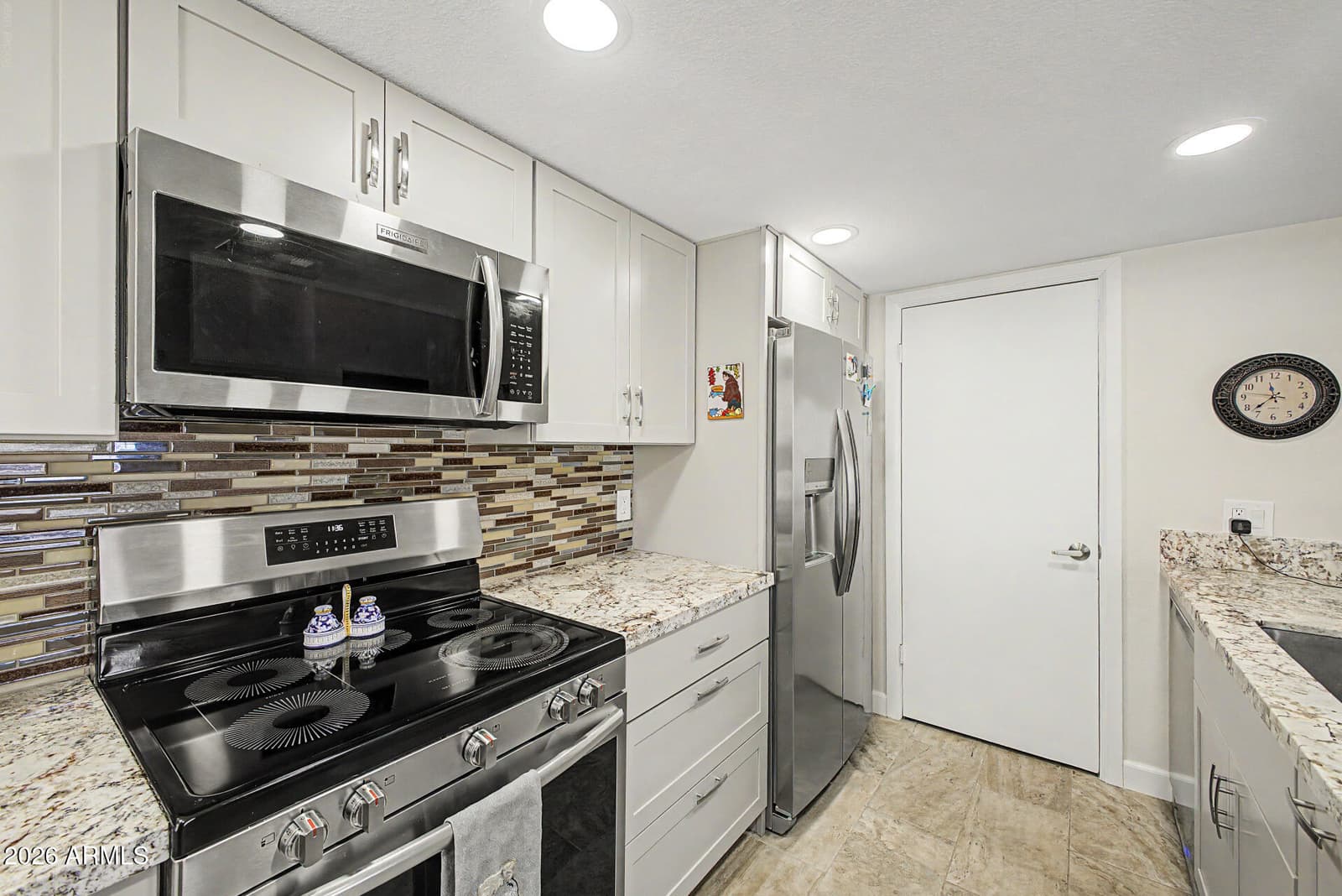 852 E MORNINGSIDE Drive, Phoenix, AZ 85022 — photo 1 of 23