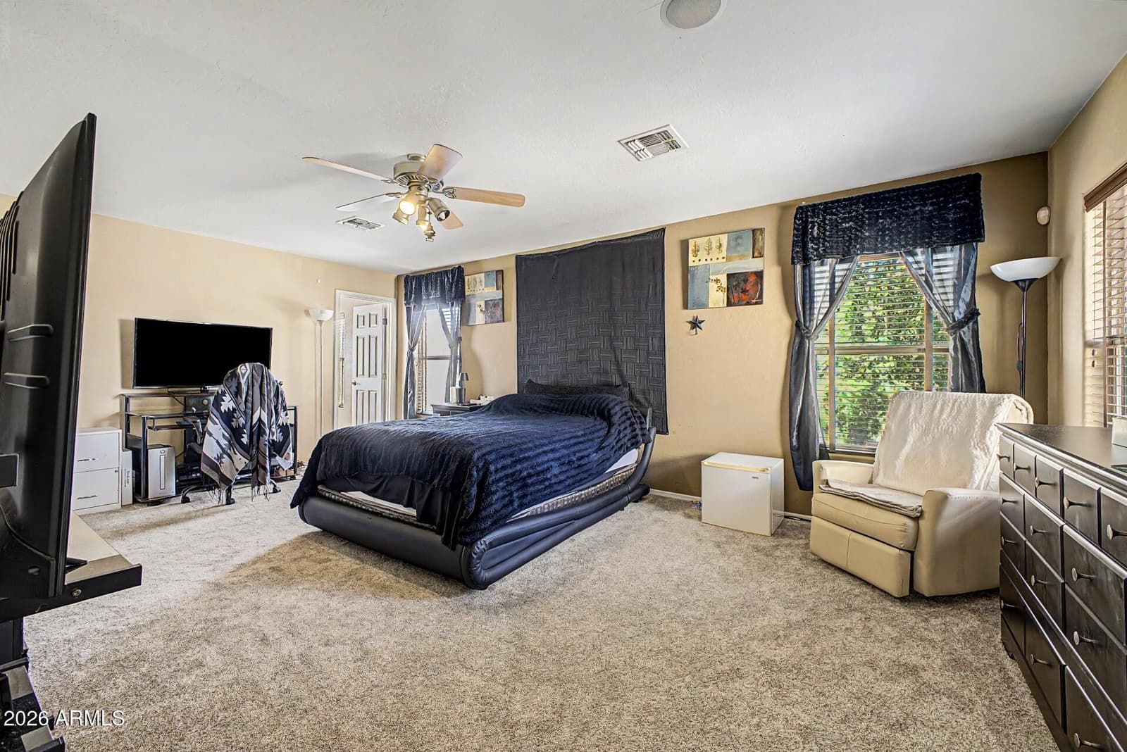 6342 W VALENCIA Drive, Laveen, AZ 85339 — photo 16 of 28