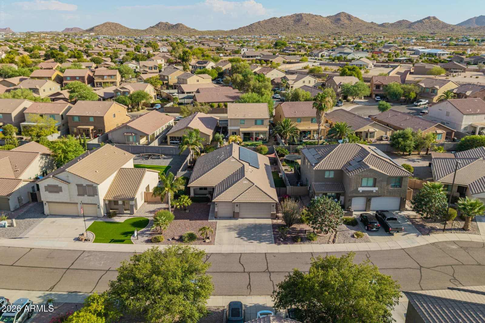 3007 W GOLDMINE MOUNTAIN Drive, San Tan Valley, AZ 85144 — photo 2 of 47