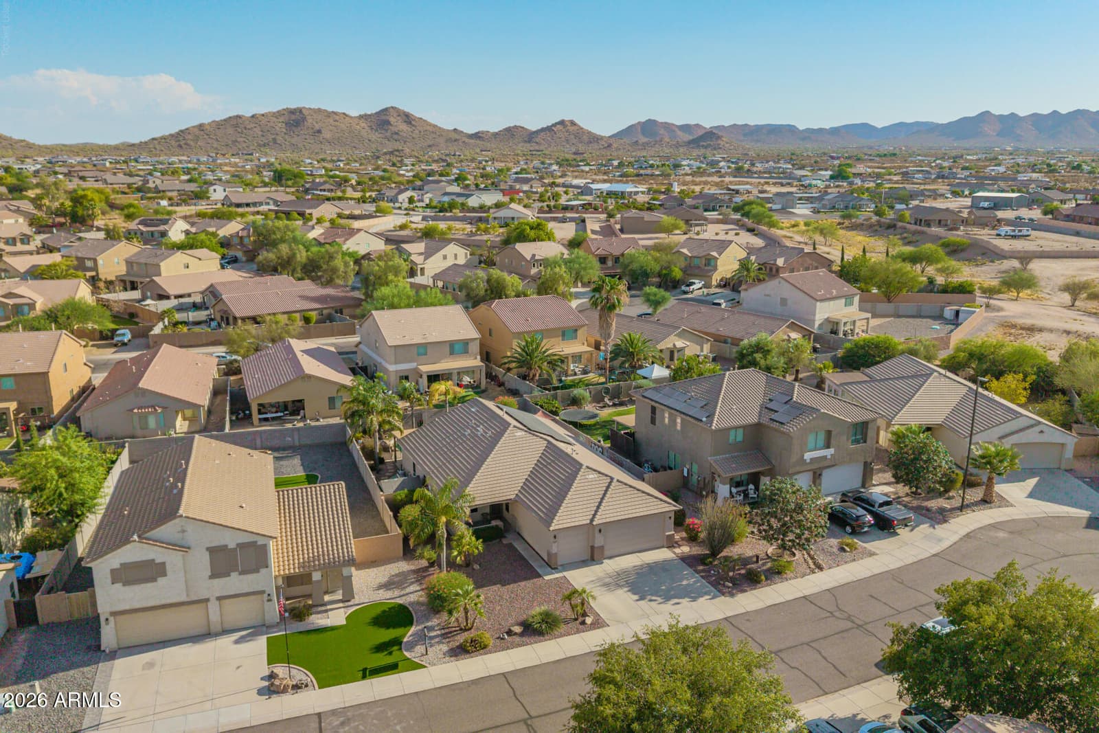 3007 W GOLDMINE MOUNTAIN Drive, San Tan Valley, AZ 85144 — photo 4 of 47