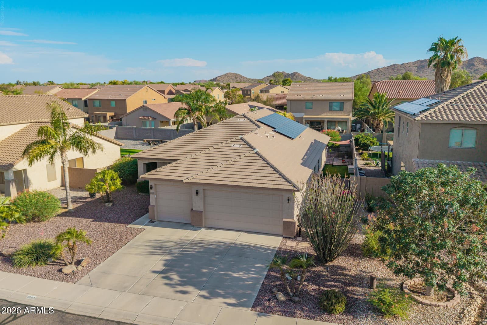 3007 W GOLDMINE MOUNTAIN Drive, San Tan Valley, AZ 85144 — photo 9 of 47