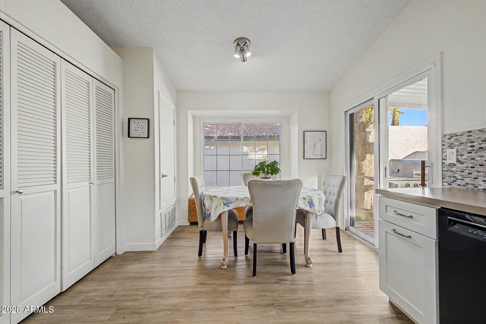 4711 E PIEDMONT Road, Phoenix, AZ 85044 — photo 7 of 39