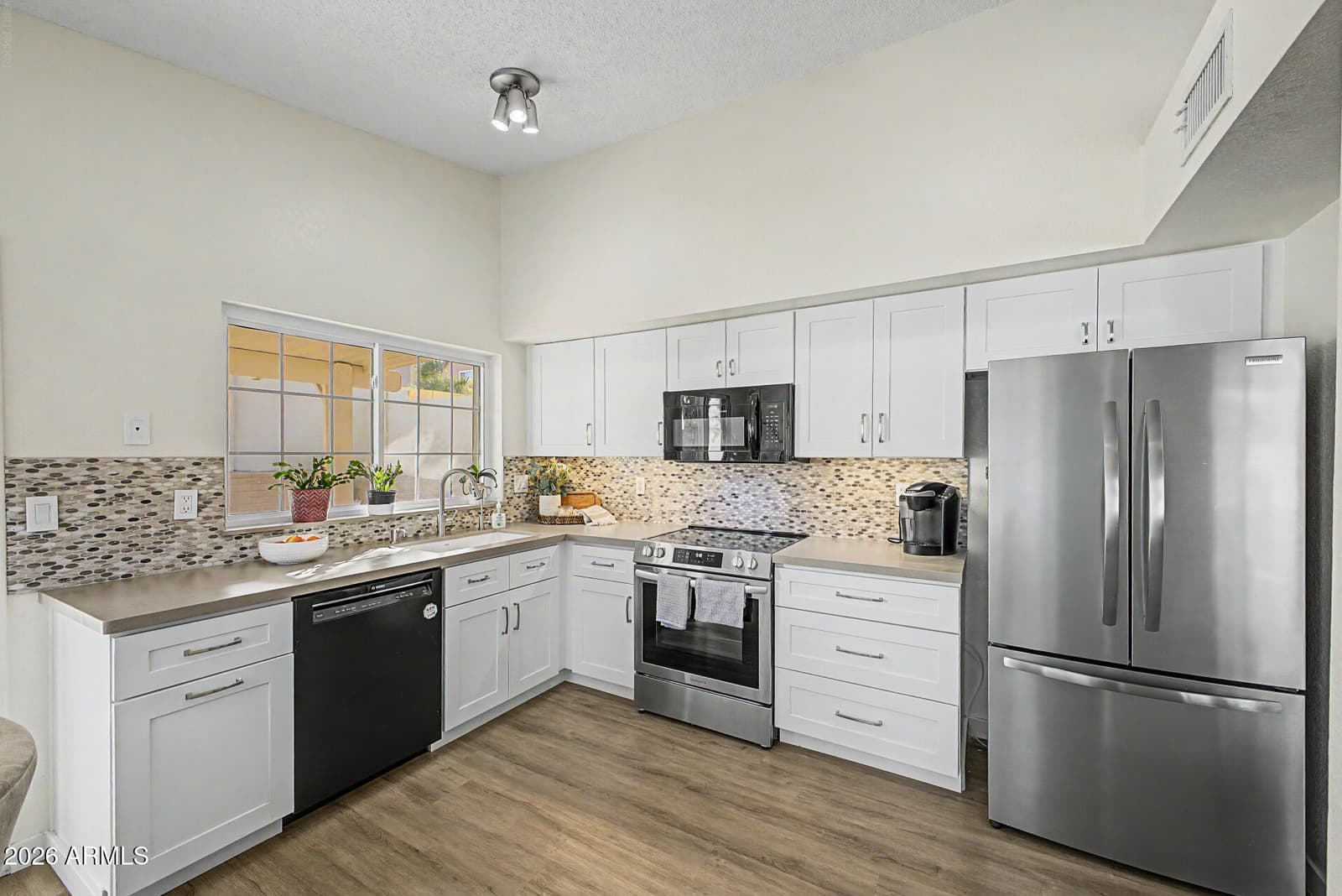 4711 E PIEDMONT Road, Phoenix, AZ 85044 — photo 10 of 39