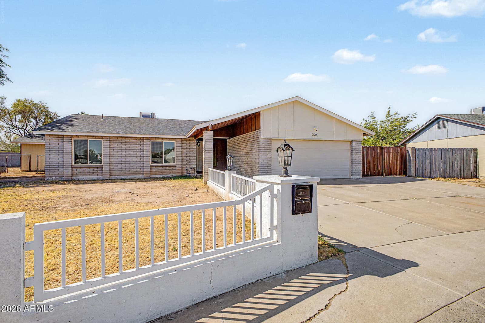 2846 W VILLA RITA Drive, Phoenix, AZ 85053 — photo 4 of 32
