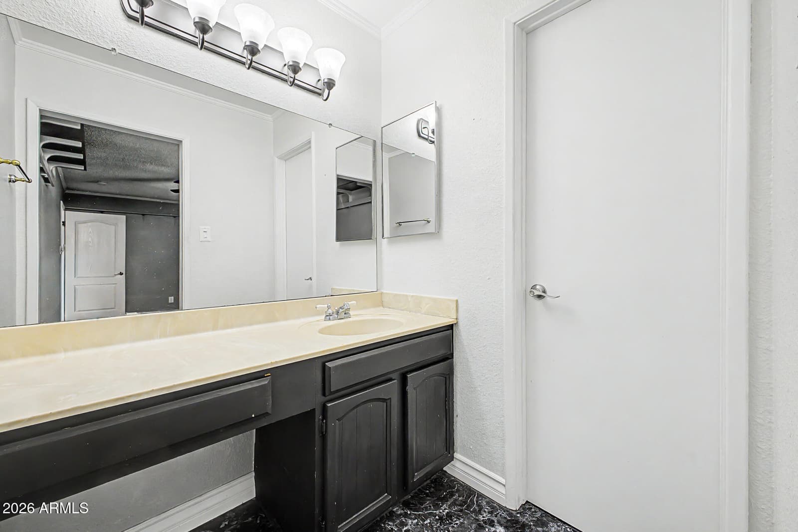 2846 W VILLA RITA Drive, Phoenix, AZ 85053 — photo 16 of 32