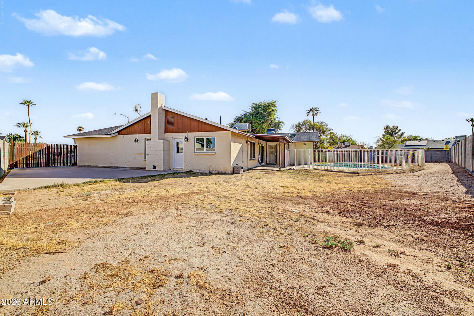 2846 W VILLA RITA Drive, Phoenix, AZ 85053 — photo 2 of 32