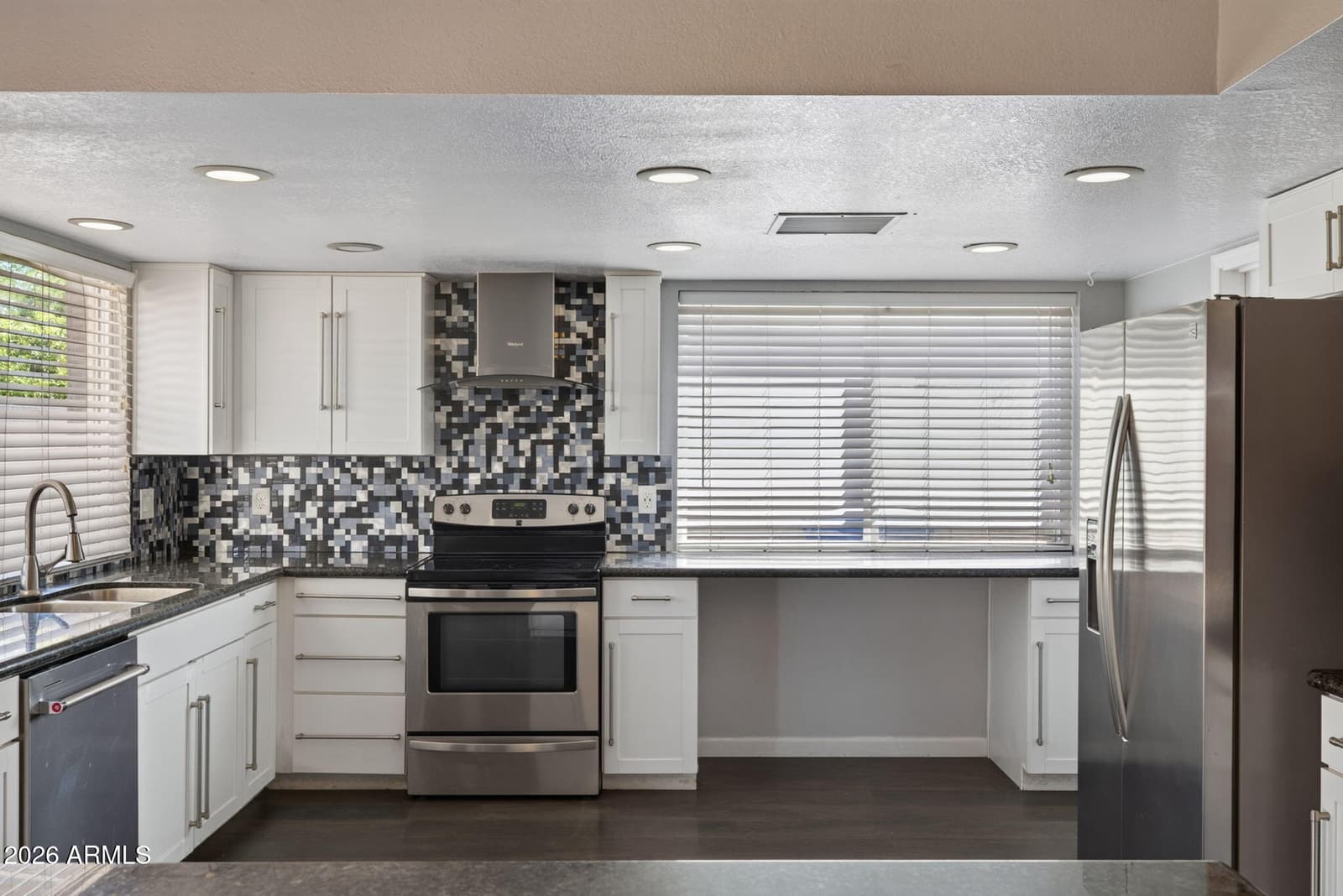 2544 E COMMONWEALTH Circle, Chandler, AZ 85225 — photo 11 of 28