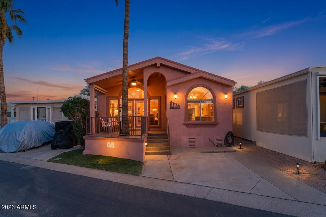 906 AERO, Mesa, AZ 85205 — photo 1 of 43