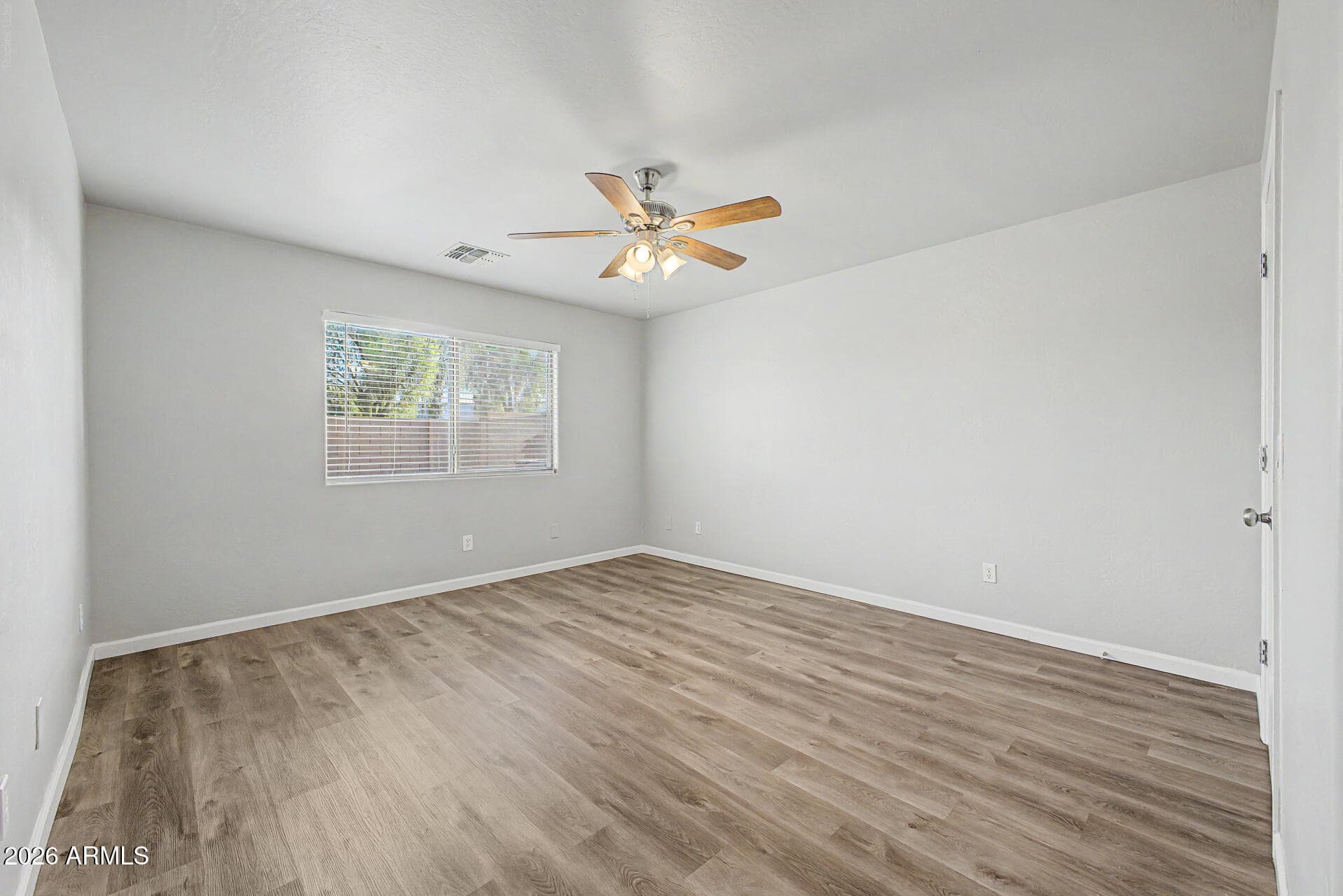 25846 W Kendall Street, Buckeye, AZ 85326 — photo 13 of 28