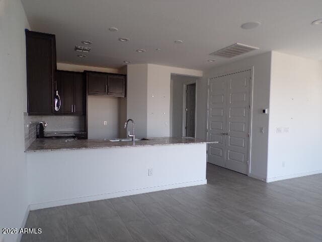 9841 E GAMMA Avenue, Mesa, AZ 85212 — photo 13 of 34