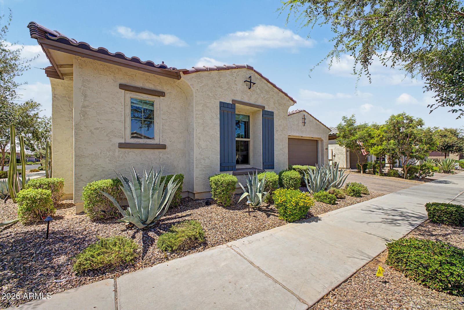 10717 E TARRAGON Avenue, Mesa, AZ 85212 — photo 2 of 91