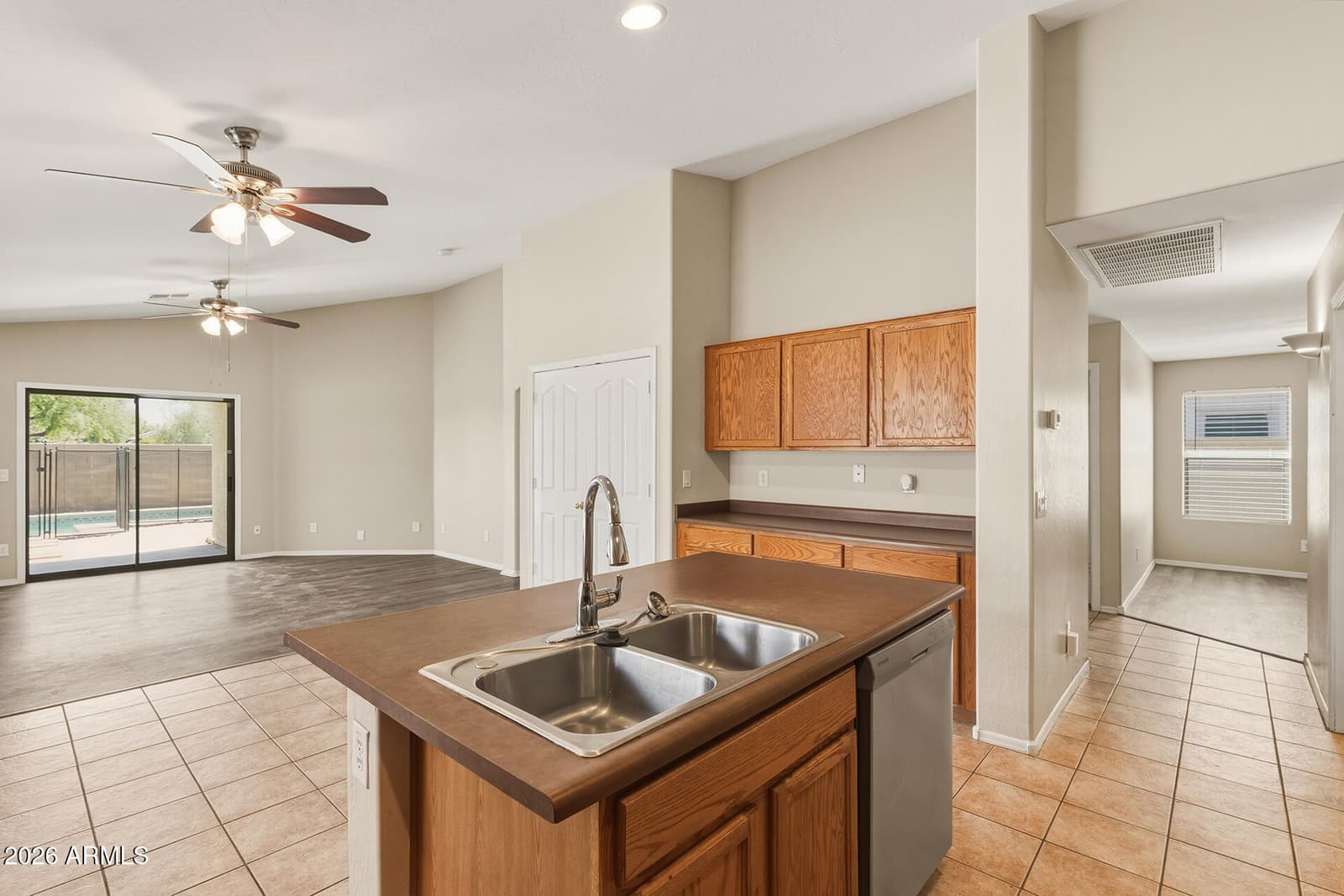 375 W GASCON Road, San Tan Valley, AZ 85143 — photo 6 of 50