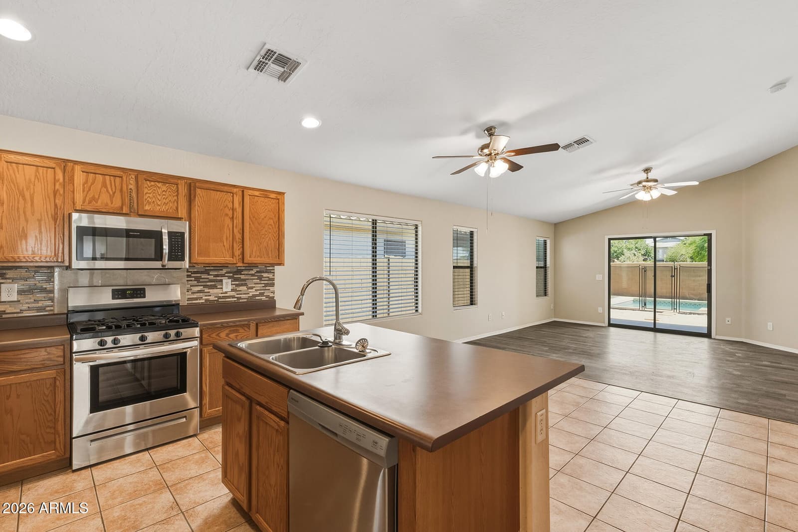 375 W GASCON Road, San Tan Valley, AZ 85143 — photo 10 of 50