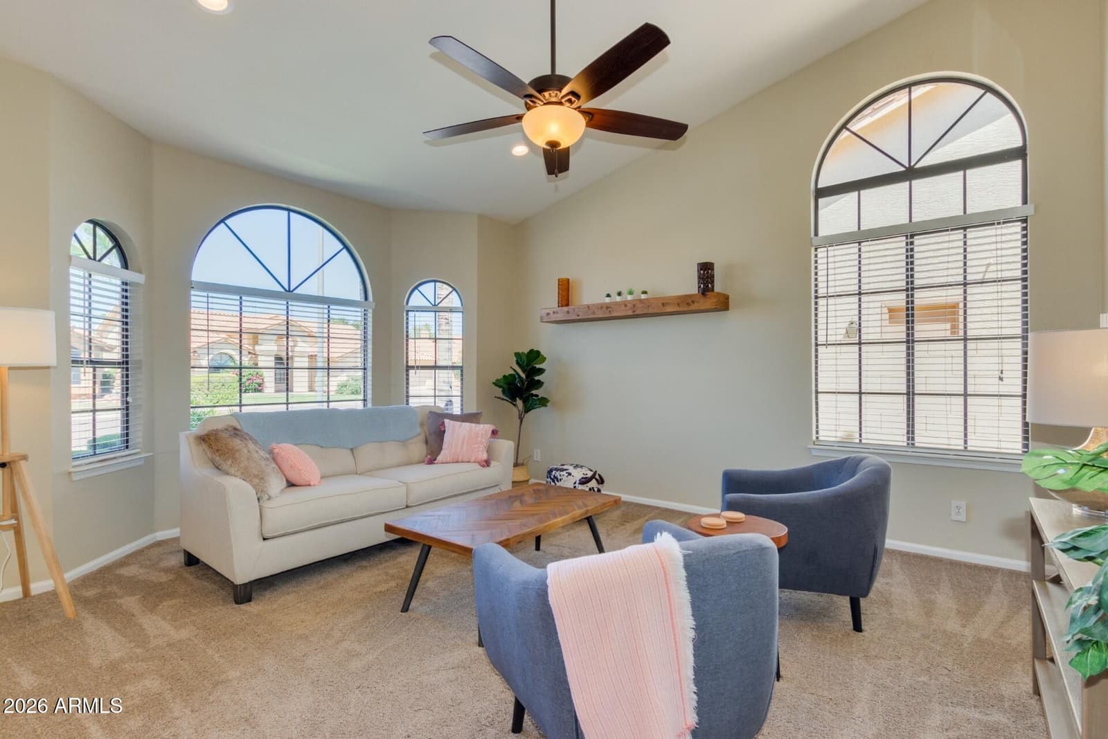 1585 W HONEYSUCKLE Lane, Chandler, AZ 85248 — photo 4 of 31