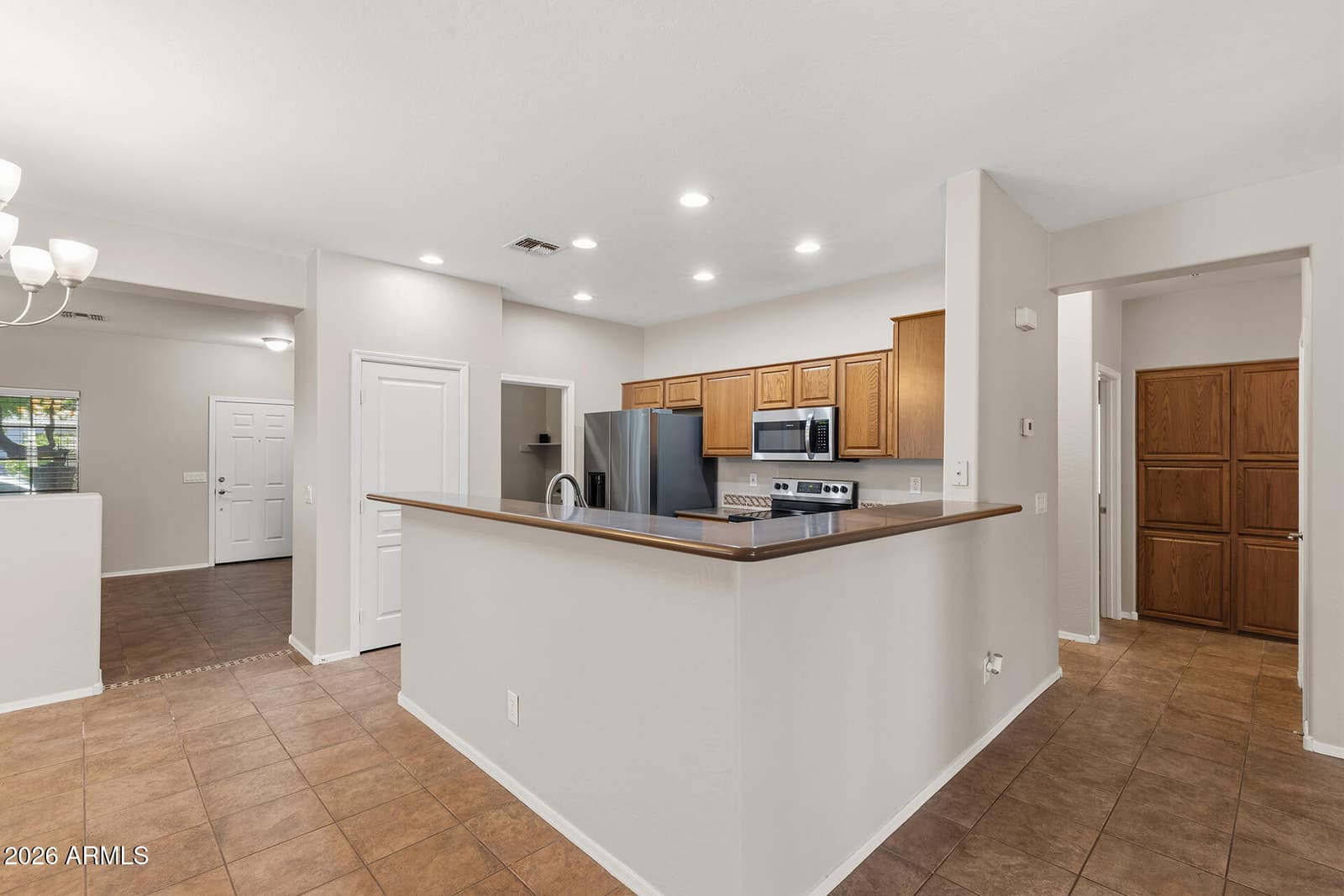 1238 W DESERT BASIN Drive, San Tan Valley, AZ 85143 — photo 13 of 46