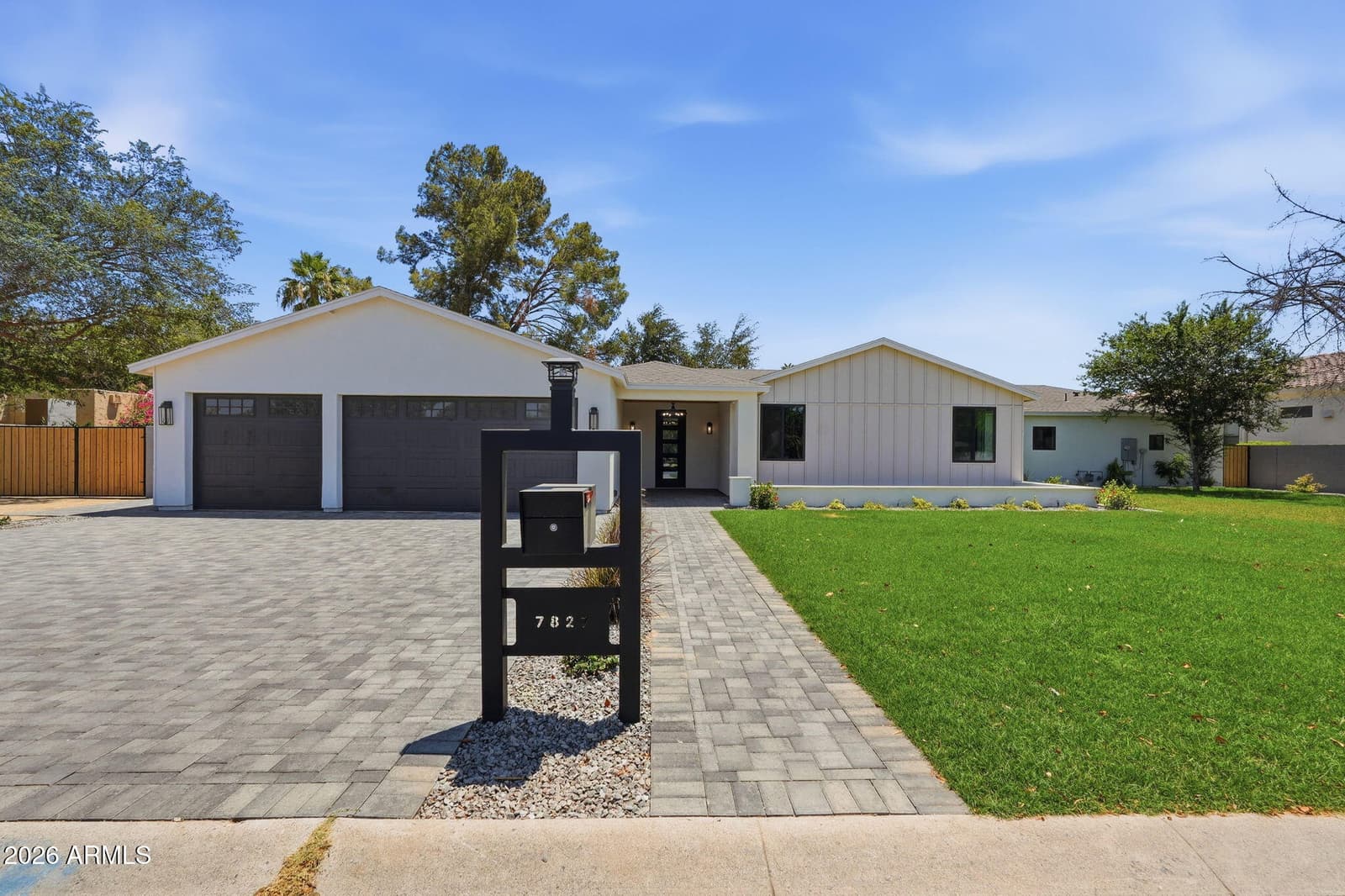 7827 N 3RD Street, Phoenix, AZ 85020 — photo 2 of 64
