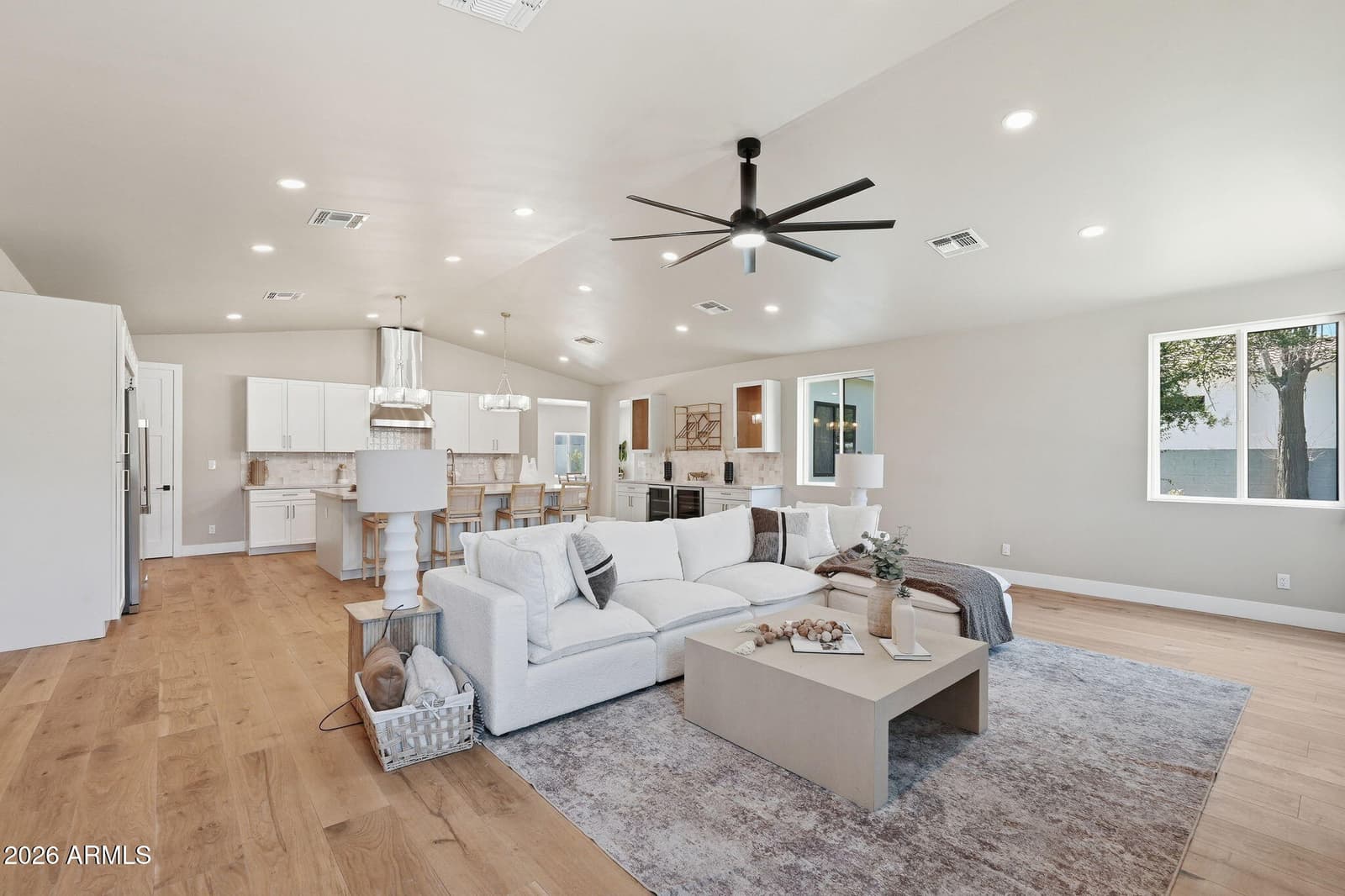 7827 N 3RD Street, Phoenix, AZ 85020 — photo 10 of 64