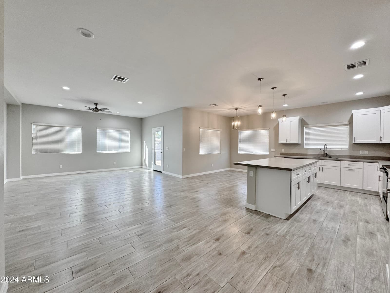 9240 W DEBBIE Lane, Arizona City, AZ 85123 — photo 4 of 24