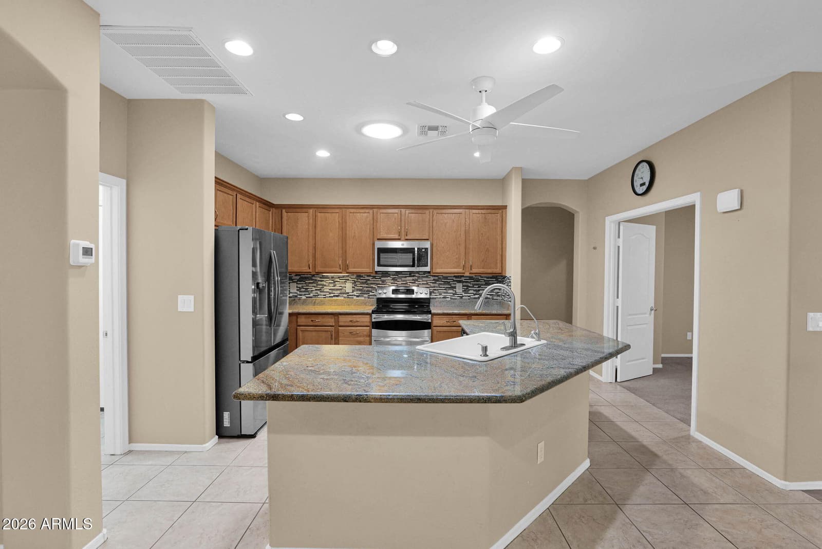 3017 W GRAN PARADISO Drive, Phoenix, AZ 85086 — photo 13 of 36