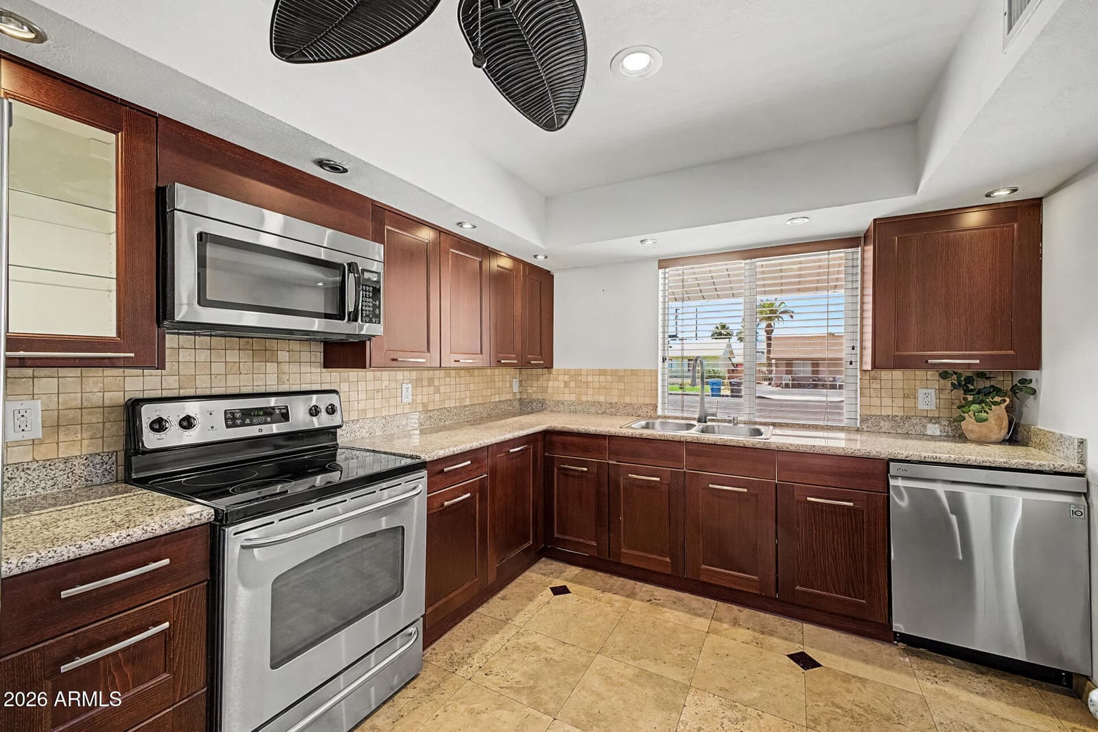 3820 W MYRTLE Avenue, Phoenix, AZ 85051 — photo 16 of 26