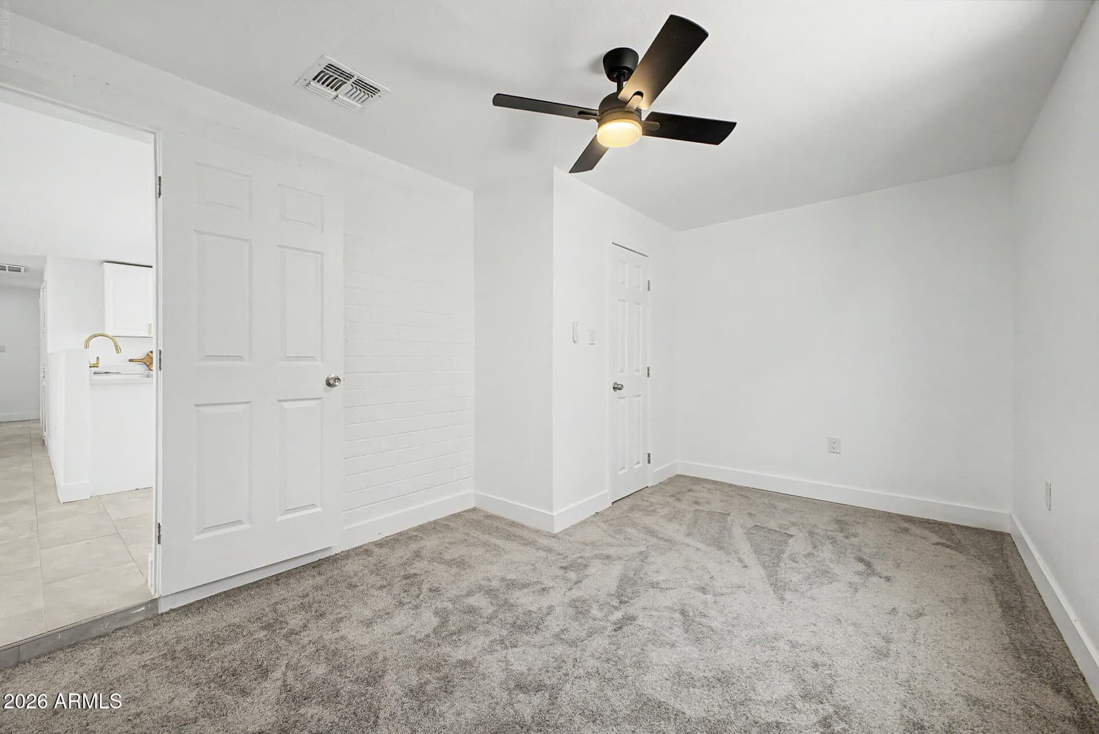 7254 W WOLF Street, Phoenix, AZ 85033 — photo 18 of 24
