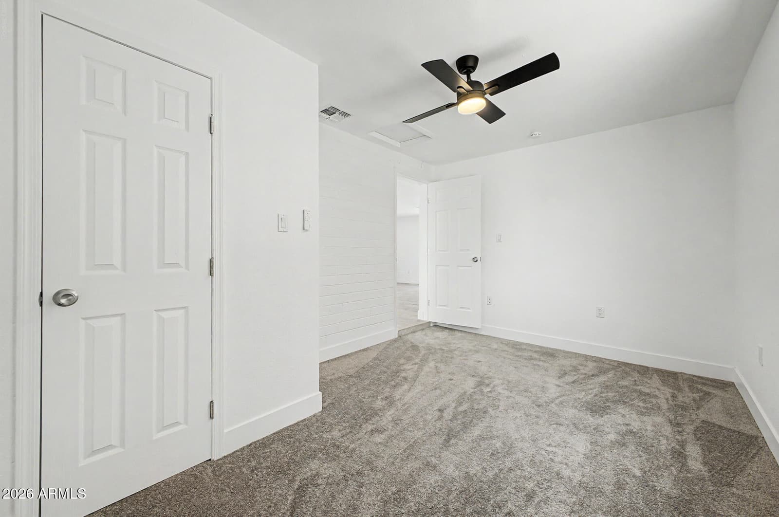 7254 W WOLF Street, Phoenix, AZ 85033 — photo 20 of 24