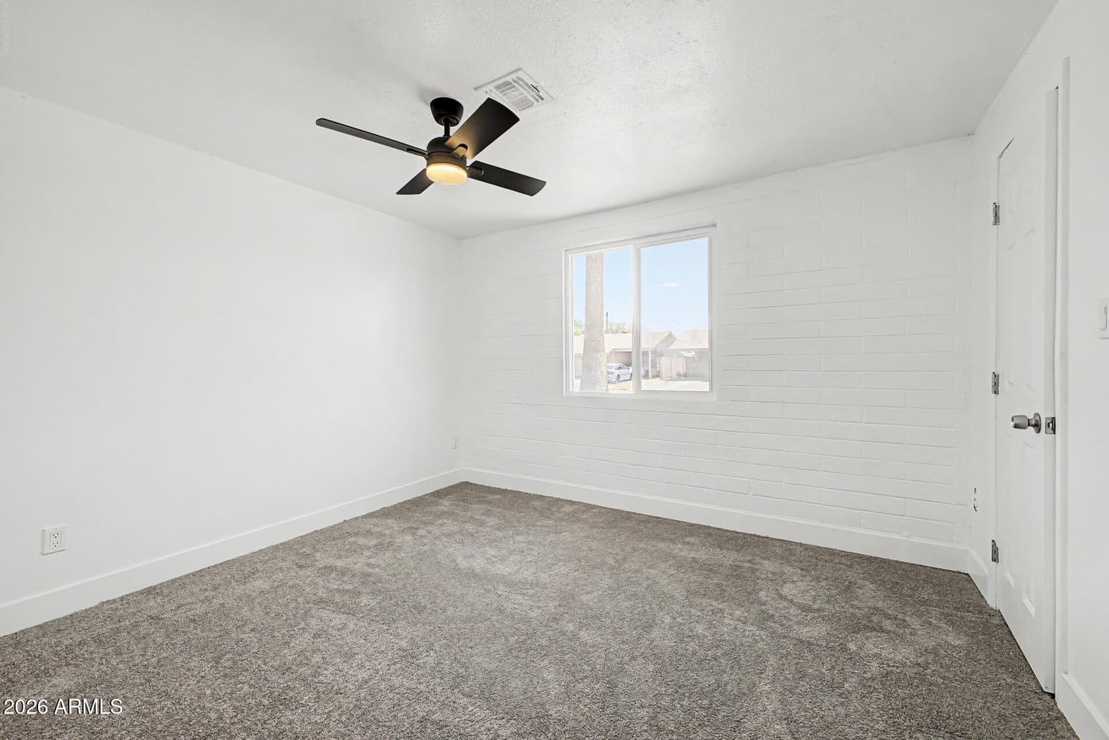 7254 W WOLF Street, Phoenix, AZ 85033 — photo 21 of 24