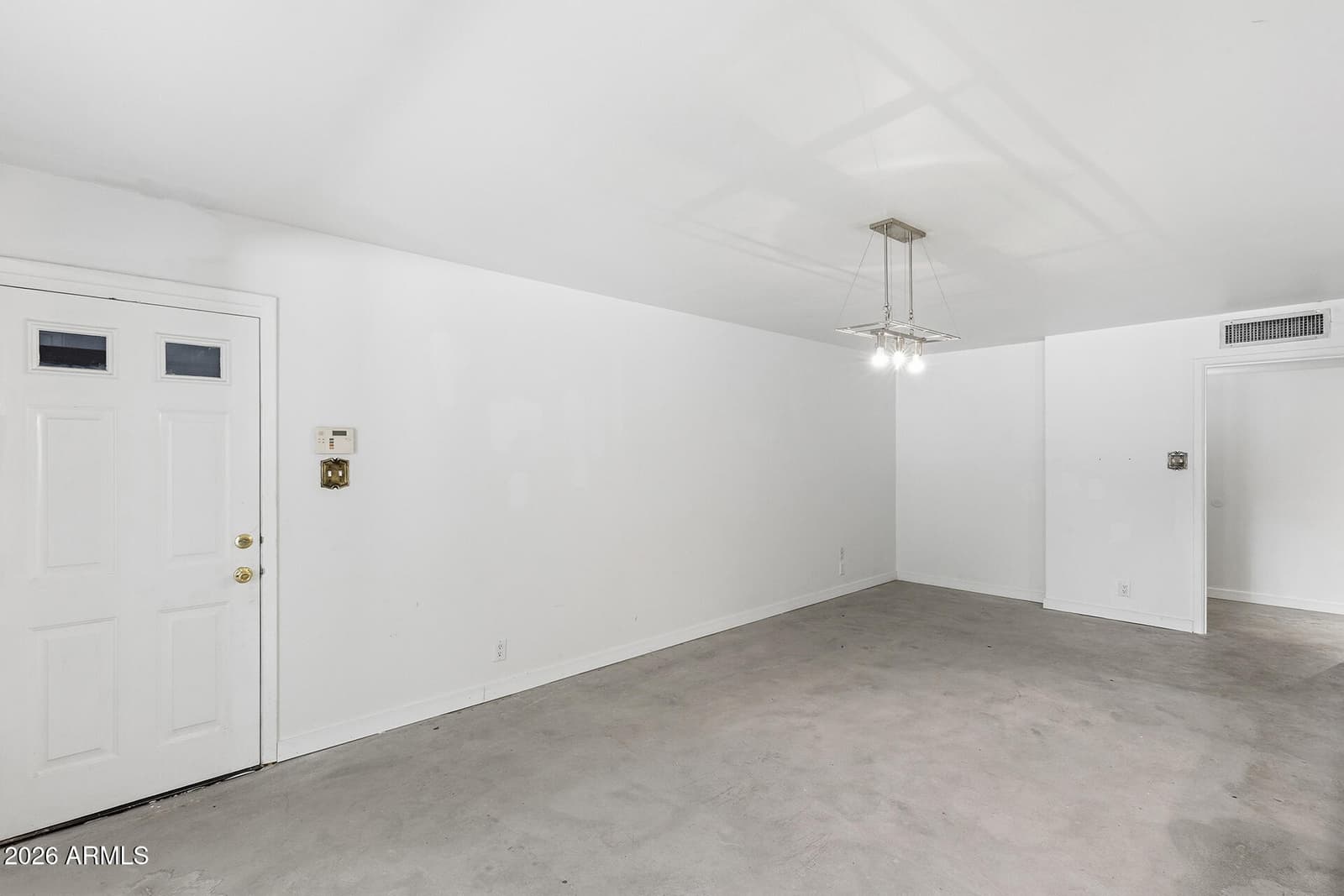 6319 N 13TH Place, Phoenix, AZ 85014 — photo 5 of 46