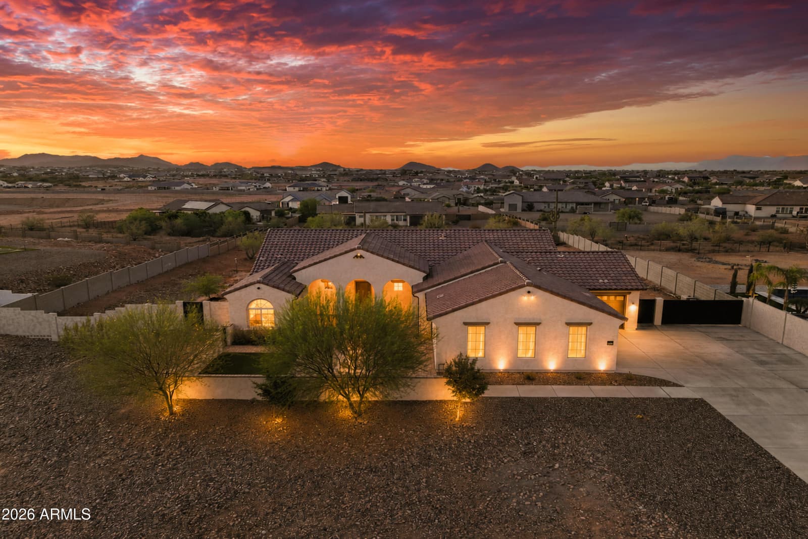 498 W CHASE Street, San Tan Valley, AZ 85143 — photo 39 of 50