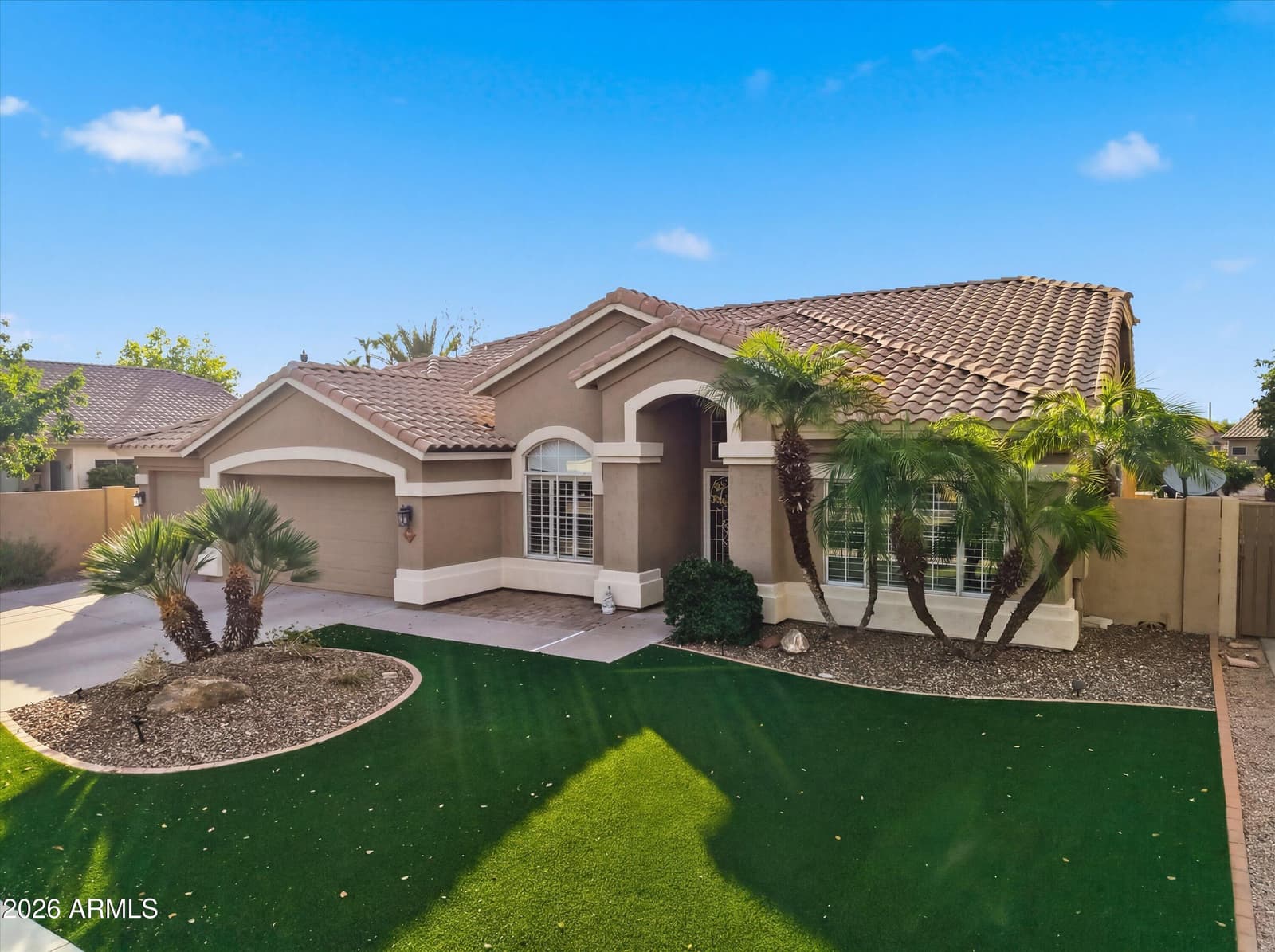 702 W SAN PEDRO Street, Gilbert, AZ 85233 — photo 5 of 41