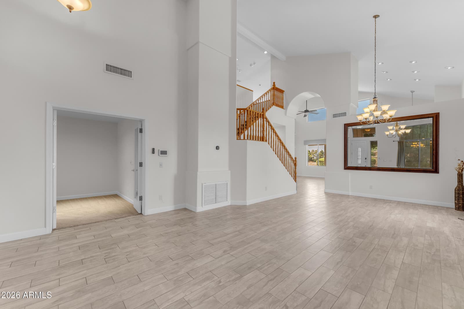 2418 E GLASS Lane, Phoenix, AZ 85042 — photo 4 of 65